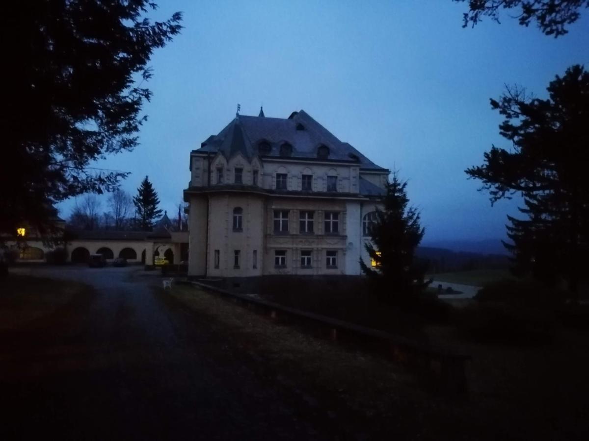 Hotel Vetrov Vysoké nad Jizerou Esterno foto